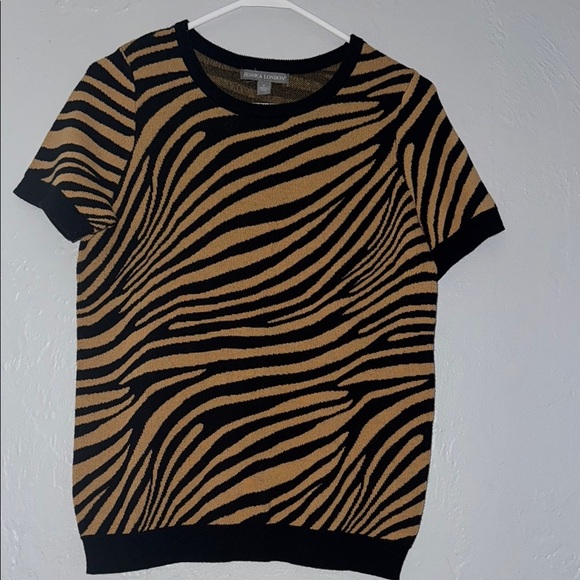 Jessica London Black and Gold Zebra Pattern Top 93 - Picture 1 of 8
